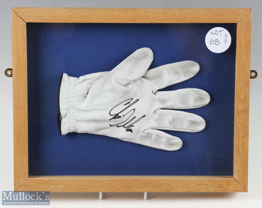 Signed Golf Glove Steven O'Hara Scottish Golfer, plus a signed Golf Glove with indistinct signature, - Image 2 of 2