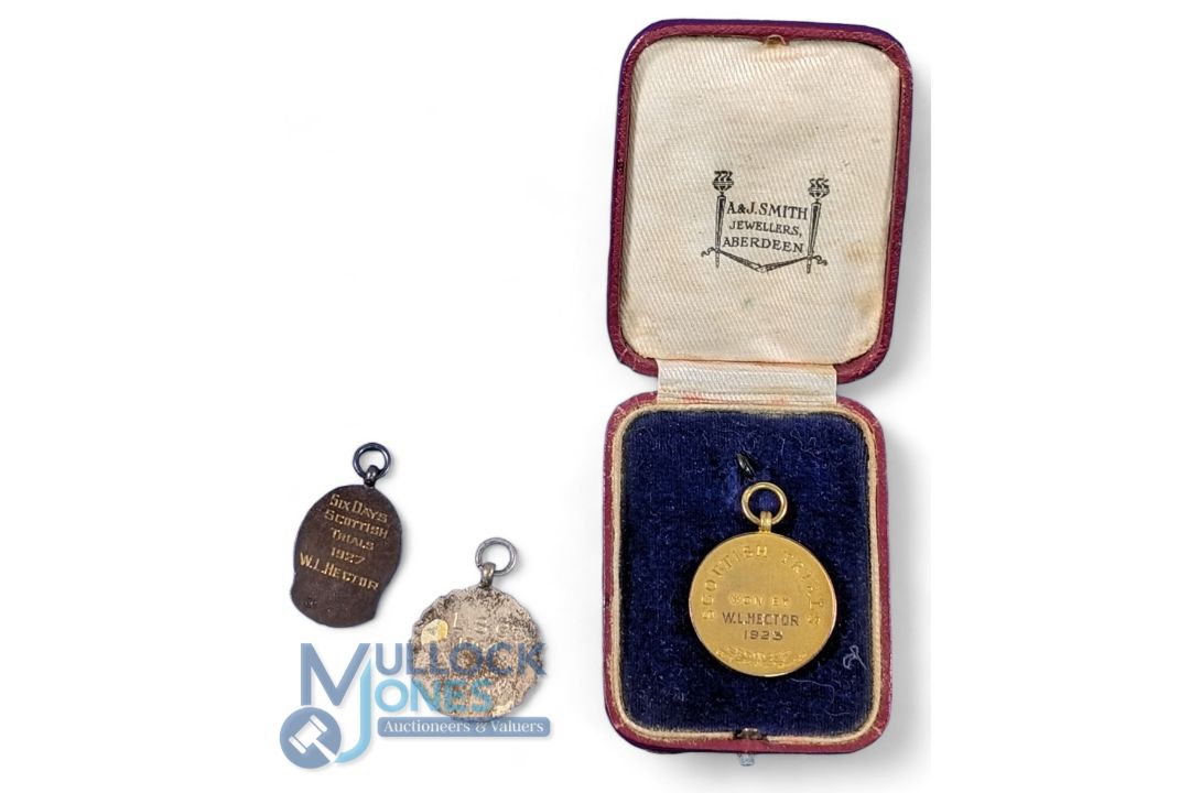 Scottish Six Days Motor Bike Trial Medals, 1923 9ct Gold Edinburgh & District Motor Club 27mm, - Image 2 of 2
