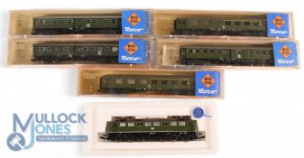 Roco 'N' Gauge 02163a DB Class BR 150 173-3 Electric Locomotive. Together with 5 Coaches 02253 S