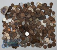 2.9kg British Coin Collection: to include farthings, half penny, pennies, threepence, shillings half