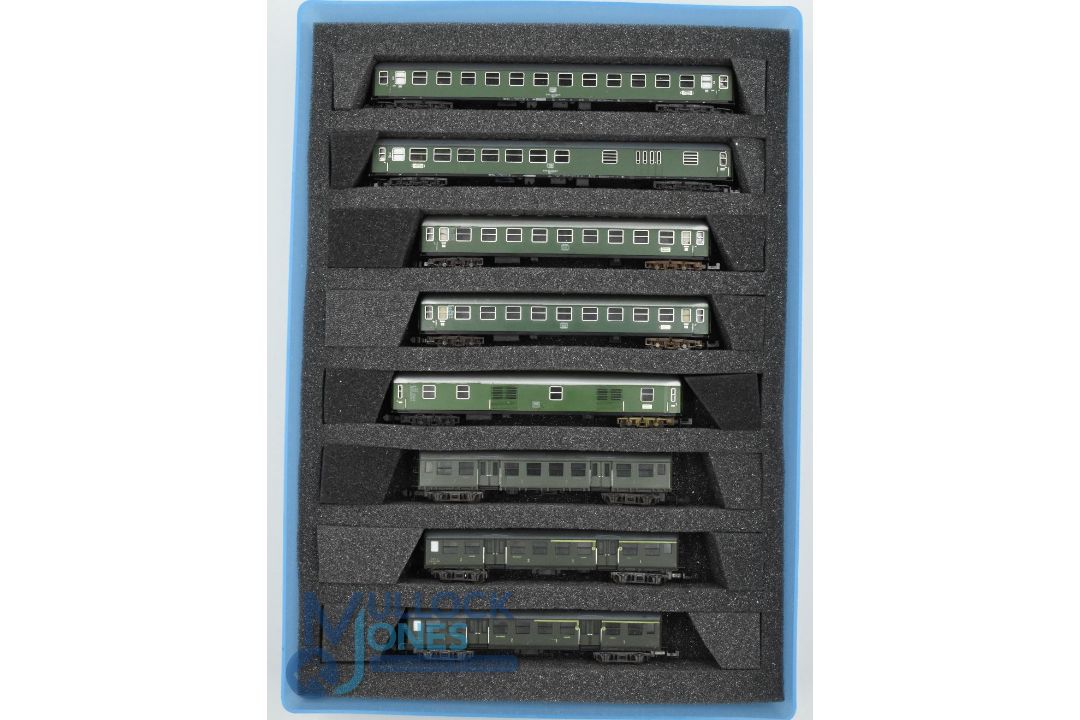 N Gauge Model Railway - Minitrix German DB Coaches Green Livery, all Housed in a plastic storage box