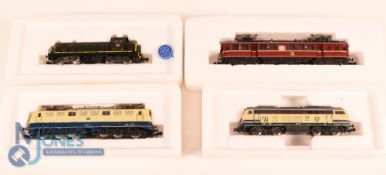 Roco 'N' Gauge 02163b DB Class BR 150 Electric Locomotive. Together with 3 other locomotives