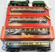 OO Gauge Model Railway - Hornby R380 SR Schools Class V Stowe Locomotive boxed together with 2