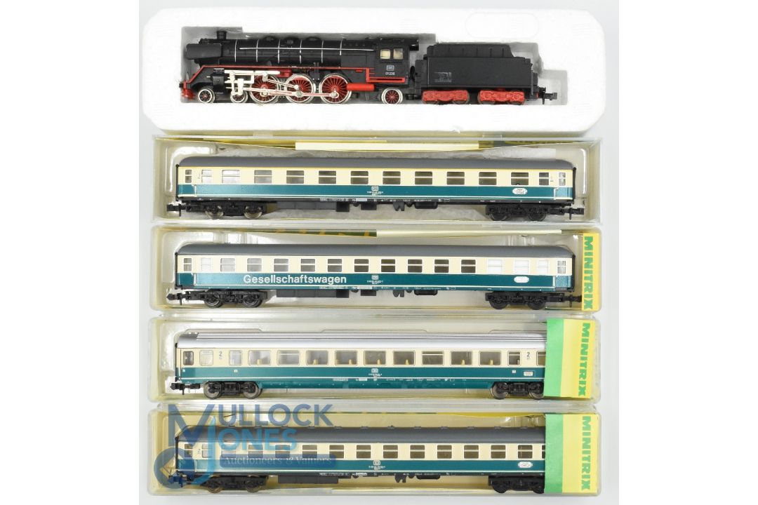 N Gauge Model Railway - Minitrix German DB to include Locomotive 12900 Coaches 13377, 13111,