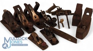 Period Woodworking Planes and Tools, to include a Record No.44 combination plane, an unbranded No.4,