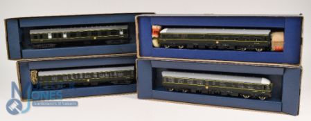 Liliput Railway OO BR TransPennine DMU NE 51953 electric train and dummy unit 1025/2, and coaches