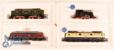 Roco 'N' Gauge 02163b DB Class BR 150 Electric Locomotive. Together with 3 other locomotives