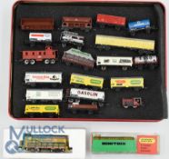 N Gauge Model Railway - Minitrix Locomotive 32004 Union Pacific, Rolling Stock to include Hornby 625