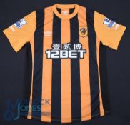 Hull City FC Home Football Shirt 2014-2015 #17 Diame, Size M, Umbro / 12Bet, orange/black striped (