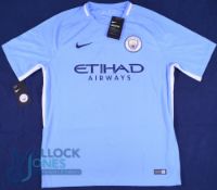 Manchester City FC home football shirt 2017-2018, #10 Kun Aguero, Nike / Etihad Airways, blue with