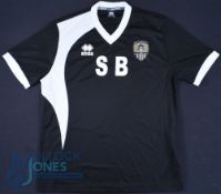 Notts County Ladies DFC home football shirt 2011, Size M, Errea, SB, black (G)