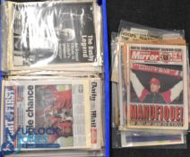 1990 Manchester United related Newspapers, a good selection of assorted newspapers and cuttings,