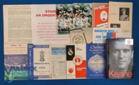 Manchester Utd mixed bag of items to include 16 January 1957 El Correo Espanol newspaper football