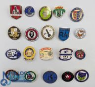 20x Mainly British Non-League metal and enamel Football Badges, with teams of Caersws, Gotyre,