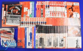 Manchester Utd collection of memorabilia to include programmes 1954/55 Preston NE, 1956/57 Wolves,