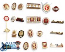 24x Wigan Rugby League metal and enamel Pin Badges, a good selection of more modern c1990 examples