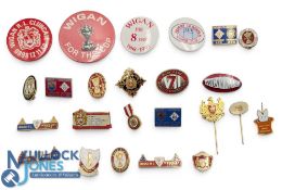 24x Wigan Rugby League metal, tin and enamel Pin Badges, a good selection of more modern c1990