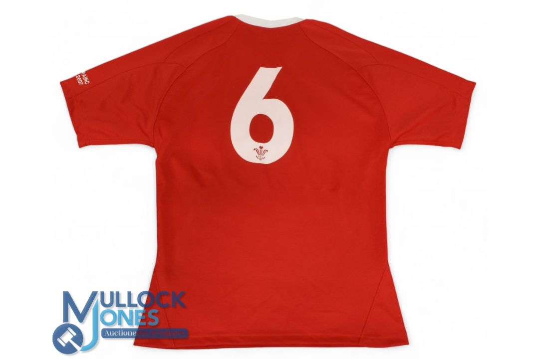 Jonathan Thomas, Cap no.1013, Scarlet no.6 Wales Rugby Jersey: Unnamed but cap and player - Image 2 of 2