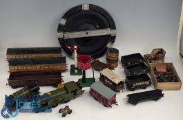Hornby & Leeds O Gauge Tinplate Clockwork Collection - a mixed lot with 3 Leeds open wagons, 2 kit