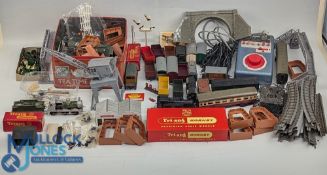 OO Gauge Triang Train Collection, of a R52 Triang Locomotive, assorted buildings, scenery,