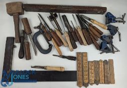 Period Tools: a mixed lot, with noted items of woodwork chisels, spirit level Record G Clamp,