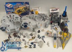 Star Wars Ships, Figures, a mixed lot of various sizes and makers - to include a good selection of