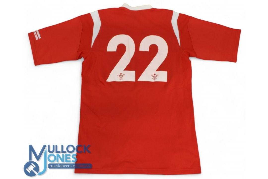 Hal Luscombe, Cap no.1027, Scarlet no.22 Wales Rugby Jersey: Unnamed but cap and player numbered, - Image 2 of 2