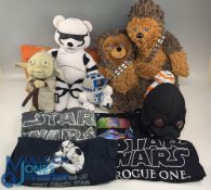 Star Wars Soft Toys, 2 made by Build a Bear, plus 4 Star Wars T-Shirts - the last Jedi 3XL, Earth