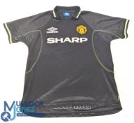 Football Shirt Manchester United FC 1998-1999. Short Sleeved 3rd Shirt by Umbro size L