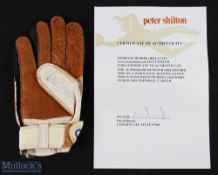 Peter Shilton Goalkeeper Adidas Glove, Nottingham Forest, England Interest, worn gloves with COA