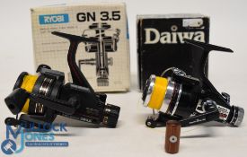 Daiwa RD 1300 fixed spool reel, good bail, rear tensioner, wooden 'T' shaped handle, tatty
