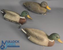Duck Decoys (3) all stamped 'Made In Italy', 2x Carry Lite examples, plastic, all measuring
