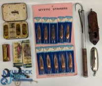 Selection of Accessories a Hardy light alloy extending gaff, Hardy big game spoon 5