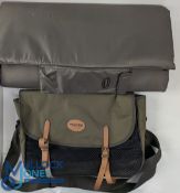 Jack Pyke Fishing Bag, with shoulder strap, mesh front pouch, waterproof lining, leather straps,