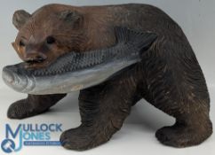 Large Japanese Bear with Salmon Carved Wood, a good-looking figure - size #25cm x 37cm