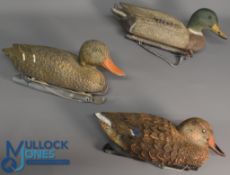 Duck Decoys (3) 2x Carry Lite examples, plastic, all measuring approx. 16