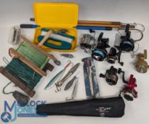Sea Fishing Collection of hand line winders, heavy weights, lures, feather rigs, 2 gaffs, and 6 used