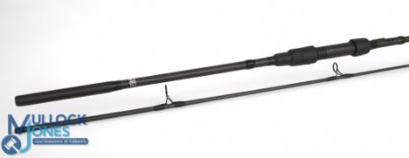 Scope Black Ops 6ft 2pc carbon rod, up locking reel seat, 2lbs, MCB. Looks unused