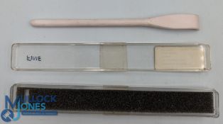 Another very scarce Lawrence Waldron ceramic fur rake 5 1/2