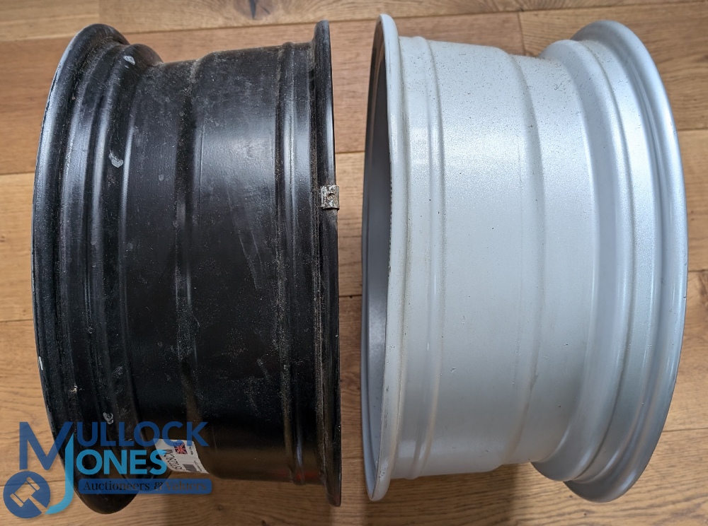 Automobilia - MG Rover 11 spoke 16" alloy wheels (x2) RRCOO2630XXX, made in England, slight use, but - Image 3 of 6