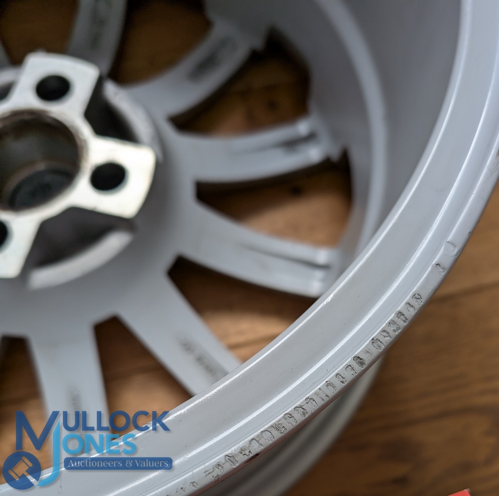 Automobilia - MG Rover 11 spoke 16" alloy wheels (x2) RRCOO2630XXX, made in England, slight use, but - Image 4 of 6
