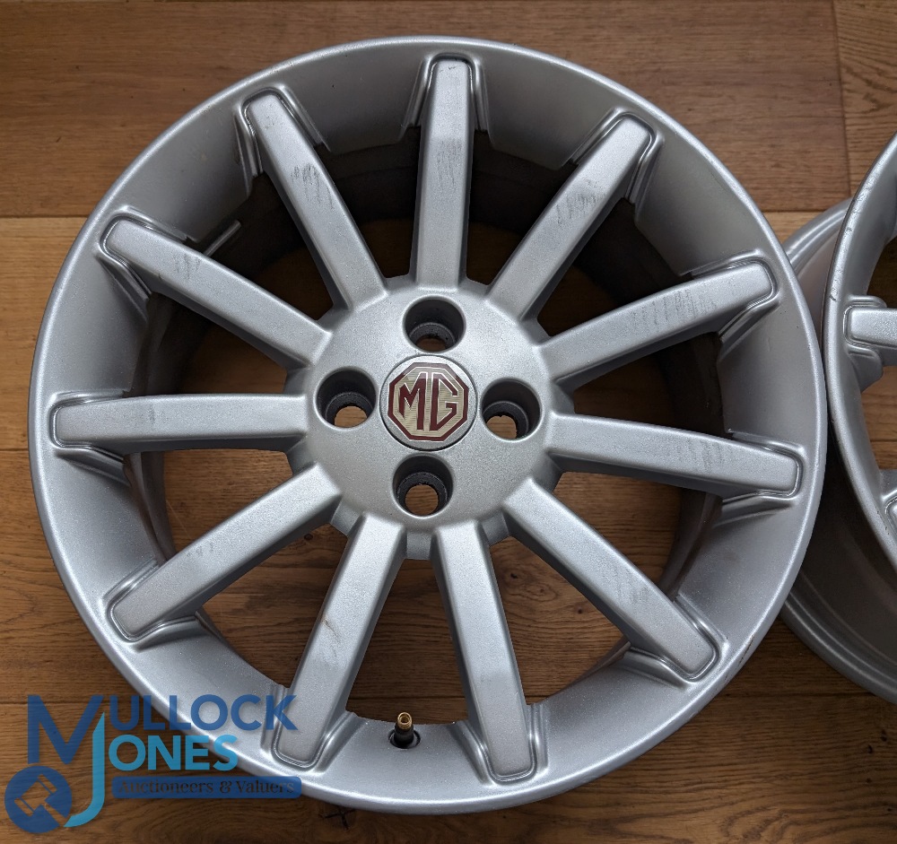 Automobilia - MG Rover 11 spoke 16" alloy wheels (x2) RRCOO2630XXX, made in England, slight use, but - Image 2 of 6