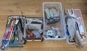 Quantity of various car parts and tools to include gaskets, tools, nuts and bolts, boot seals etc