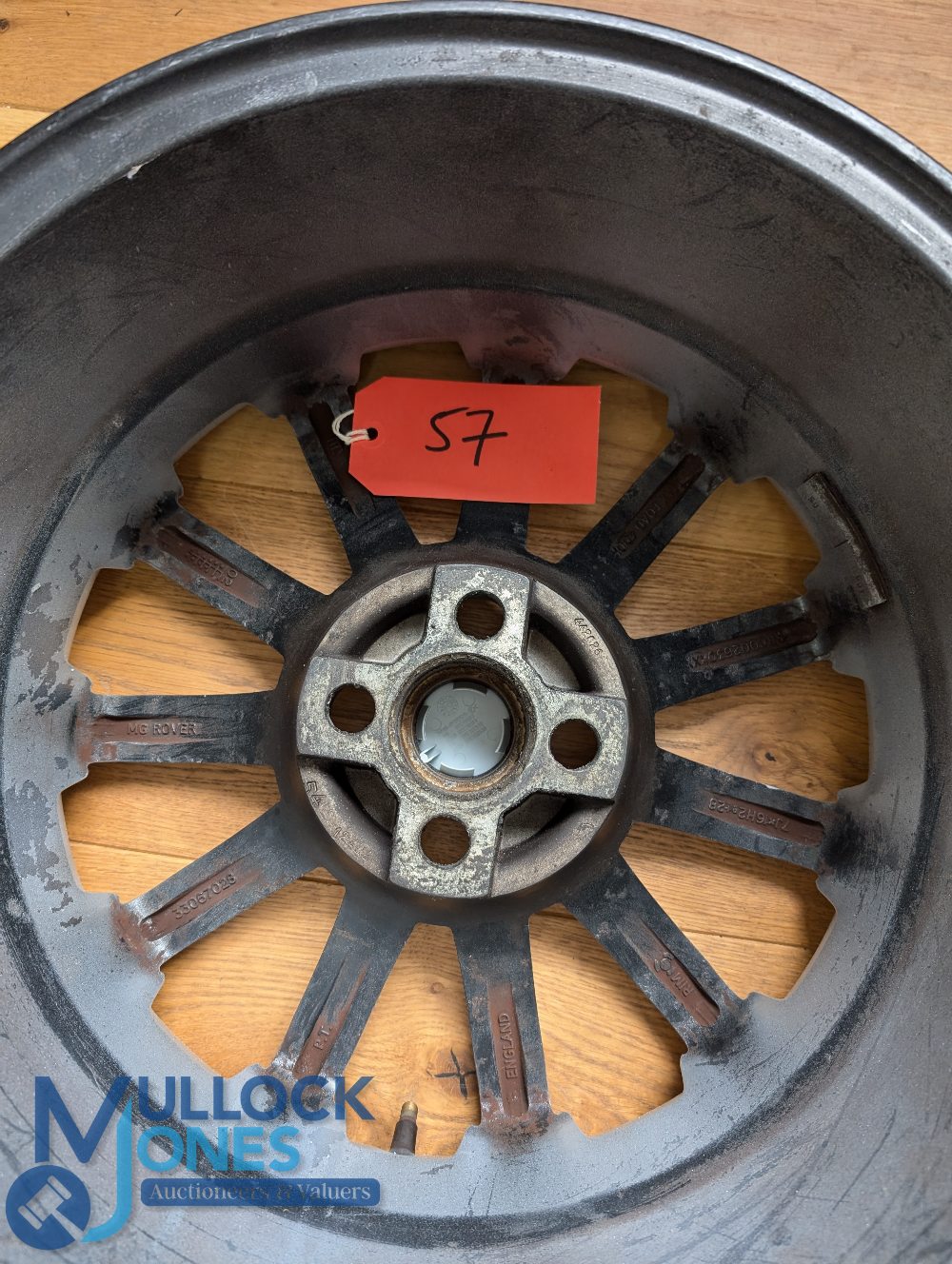 Automobilia - MG Rover 11 spoke 16" alloy wheels (x2) RRCOO2630XXX, made in England, slight use, but - Image 6 of 6