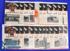1959/60 Manchester United home football programmes (23) includes nos 1-23, with some tokens missing,