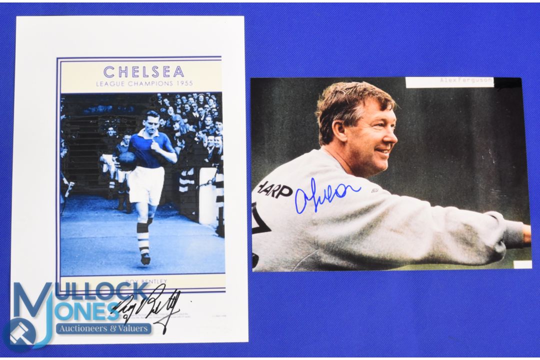 Selection of Signed football photographs (14) features Paul Ince, Ray Parlour, M Carrick, M - Image 6 of 8