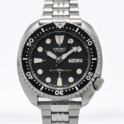 Seiko, a gents automatic date water resistant 150 metres wristwatch.
