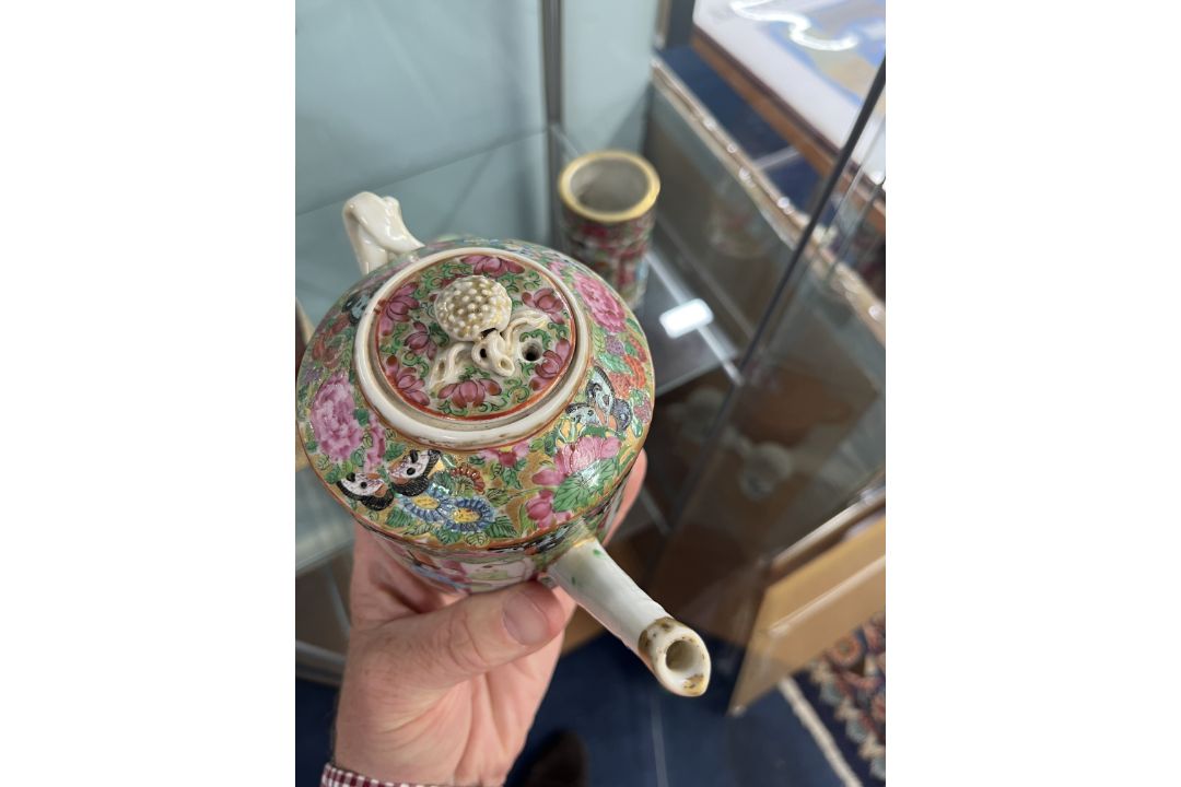 An Oriental porcelain Cantonese small teapot together with a box and cover and a pierced cylindrical - Image 3 of 3