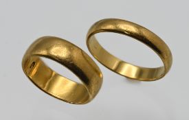 Two 22ct gold wedding band rings, approx. 8.7g