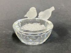 Swarovski Crystal Glass, Bird bath with two birds, boxed. Also includes a small bag of small gems.